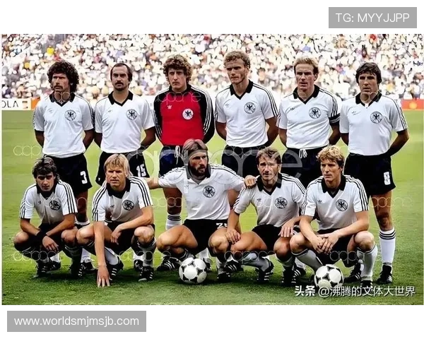 德国队在世界杯赛场外的西装照片流出，展现运动员的时尚品味与职业素养